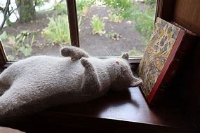 Victorian Housecats to Knit