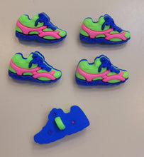 Sneaker Button