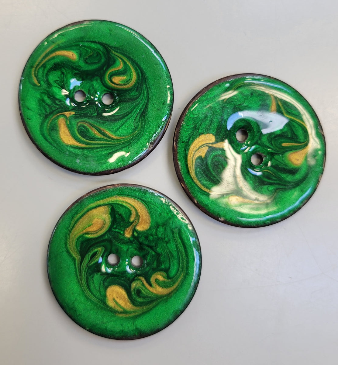 Coconut Swirl Button – Needles 'n Pins Yarn Shoppe