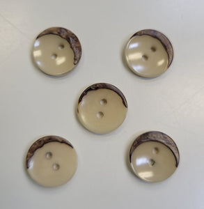 Corozo Crescent Button