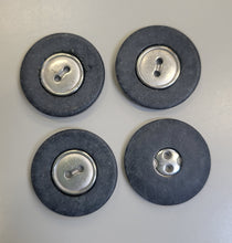 Button w/ Metal Center
