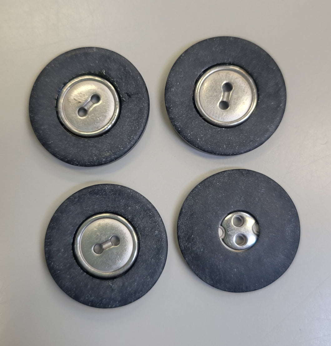 Button w/ Metal Center