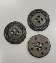 Plastic Circle Etched Button