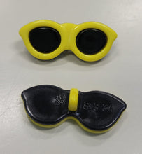 Sunglasses Button