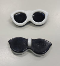 Sunglasses Button
