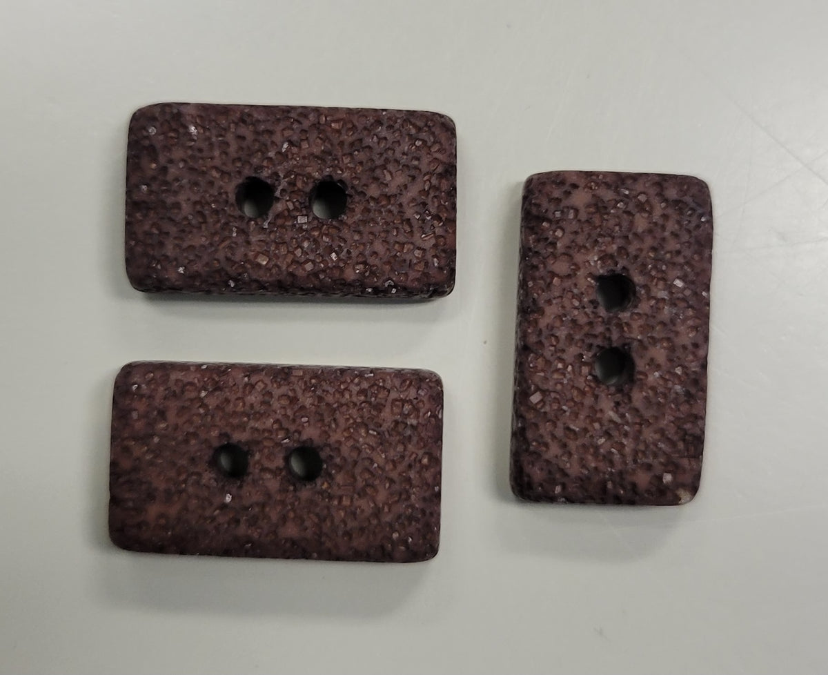 Sponge Button Small Rectangular 'Sponge' Button – Needles 'n Pins Yarn Shoppe