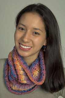 2302 Diagonal Eyelet Cowl Pattern – Needles 'n Pins Yarn Shoppe