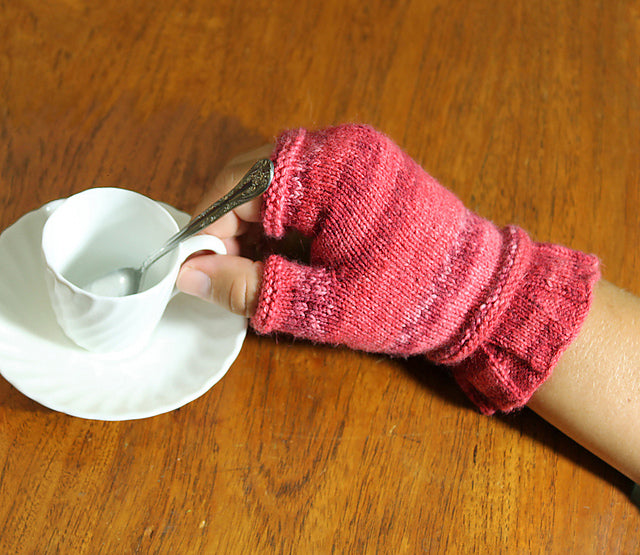 Primrose Fingerless Gloves