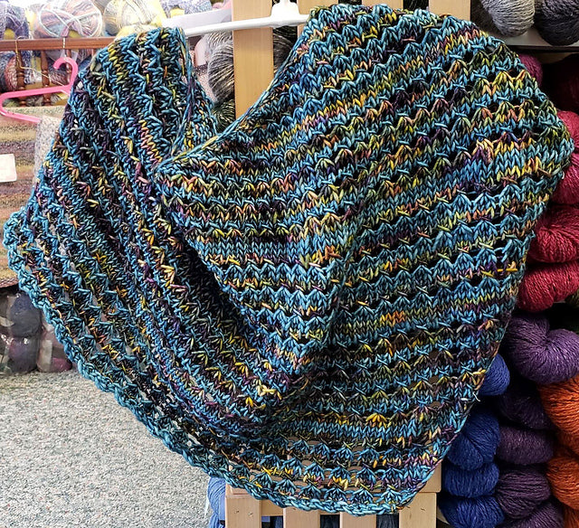 Remugient Shawl