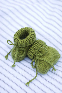 Stay-On Baby Booties Pattern
